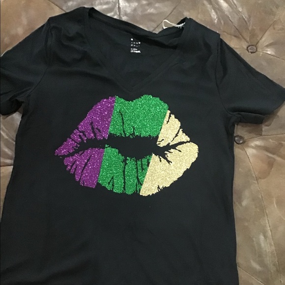Sugar Lips Mardi Gras Tee - Picture 1 of 3